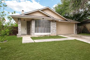 Main picture of 5531 Ivanhoe St