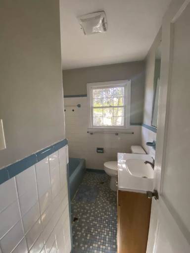 Main picture of 216 Peachtree Cir