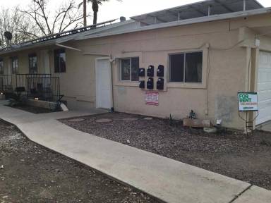 Main picture of 325 S Pioneer Apartments