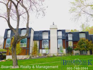Main picture of 438 N Center St