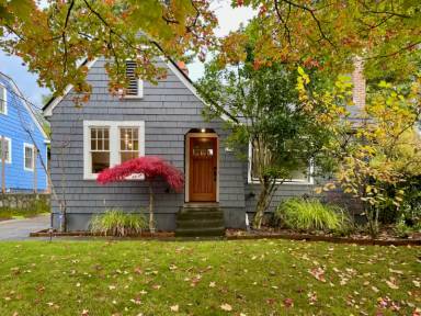 Main picture of 2748 NE 33rd Ave
