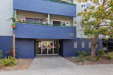 Main picture of 1812 Delaware St