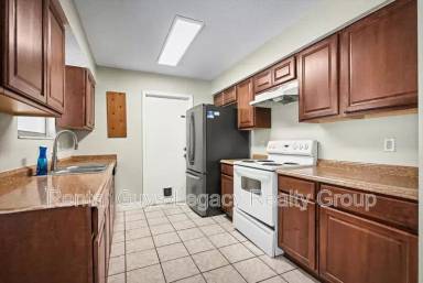 Main picture of 2120 Blair Rd
