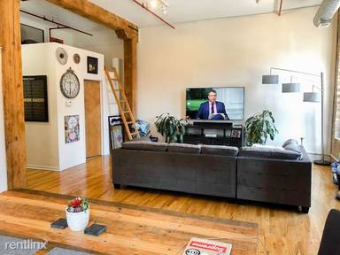 Main picture of 845 W Fulton Market