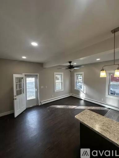 Main picture of 74 Yankee Folly Rd