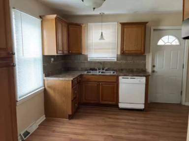 Main picture of 22174 Donald Ave