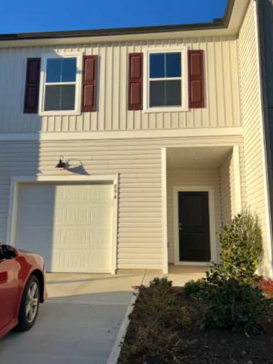 Main picture of 894 Falls Grove Trl