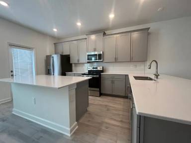 Main picture of 3073 Ella Way