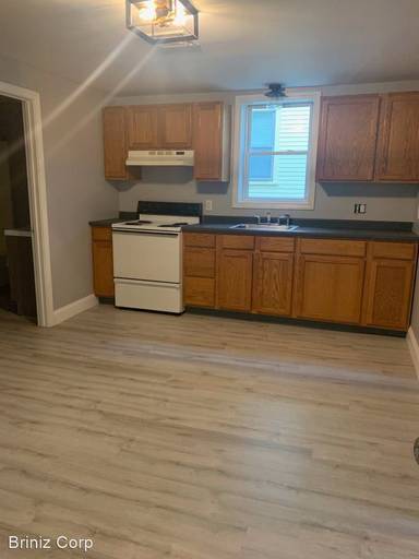 Main picture of 173 Linden St