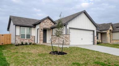Main picture of 2218 John Ross Ct