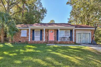 Main picture of 2109 Scenic Rd