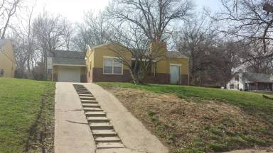Main picture of 7636 Brooklyn Ave