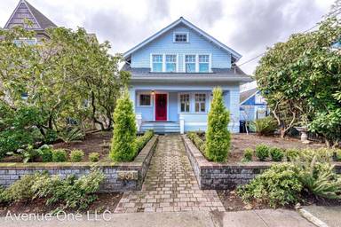 Main picture of 905 12th Ave E