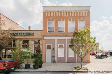 Main picture of 213 E Front St