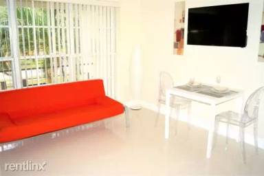 Main picture of Las Olas Lofts