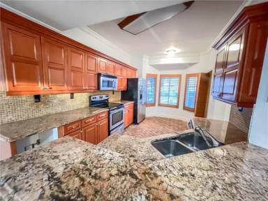Main picture of 8890 W Flagler St
