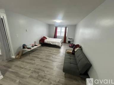 Main picture of 50 Pine St