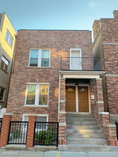 Main picture of 2742 N Ashland Ave
