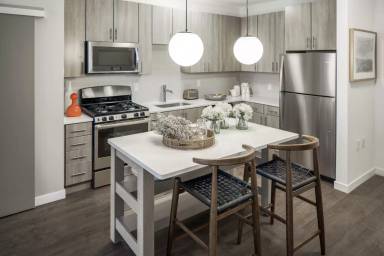 Main picture of Third & Valley