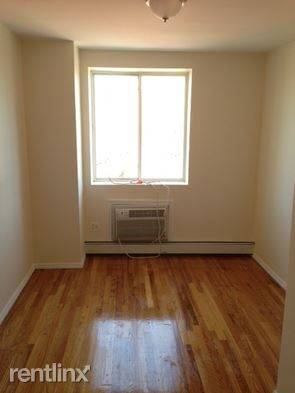 Main picture of 453 Franklin Ave