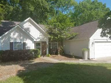 Main picture of 9000 English Saddle Ln