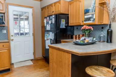 Main picture of 902 Again St