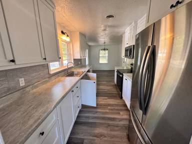 Main picture of 171 5th St