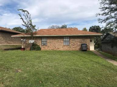 Main picture of 1605 W Elm St
