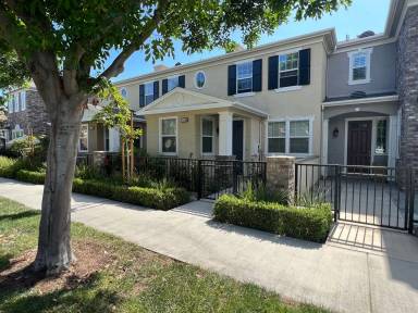 Main picture of 1446 Georgia St
