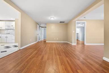 Main picture of 16 Ropes St