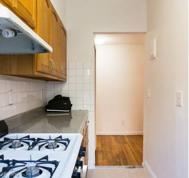 Main picture of 592 Prospect Pl