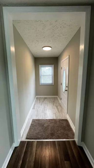 Main picture of 1095 Strathdon Ave