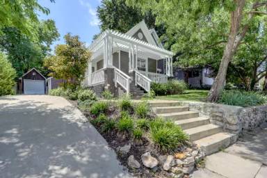 Main picture of 4808 Mercier St