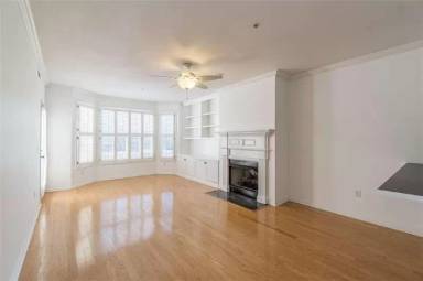 Main picture of Towne Square Condos