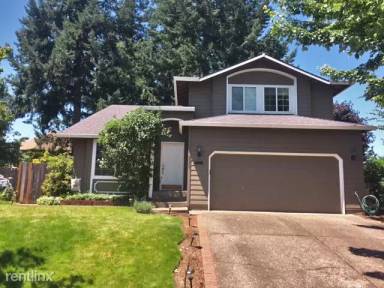 Main picture of 2689 NE 3rd Ct