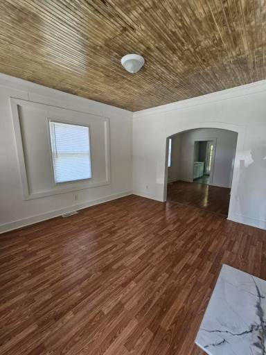 Main picture of 329 Ennis St
