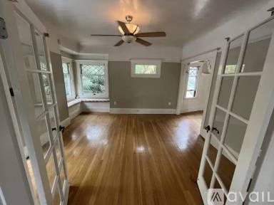 Main picture of 1808 T St