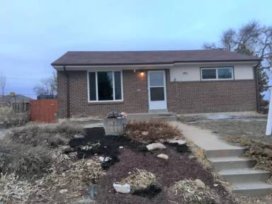 Main picture of 481 W 70th Pl