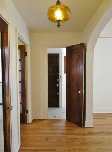 Main picture of 607 E 10th Ave