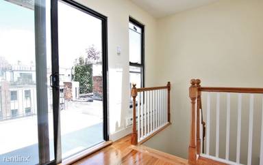 Main picture of 143 W 74th St