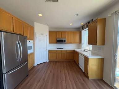 Main picture of 721 Helmsdale Rd