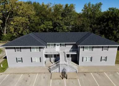Main picture of 111 W 9th St
