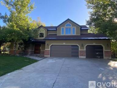 Main picture of 3099 Creek Rd