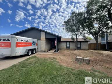 Main picture of 5603 NW Wilfred Dr