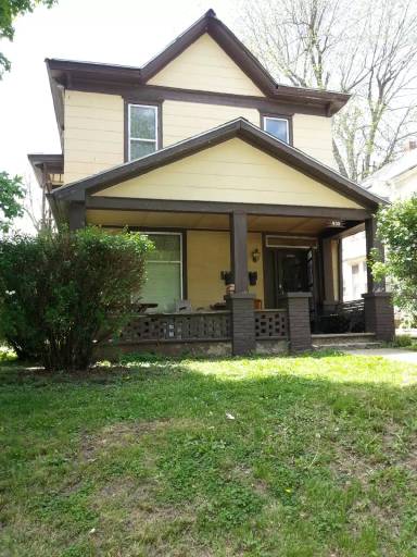 Main picture of 930 S Main St