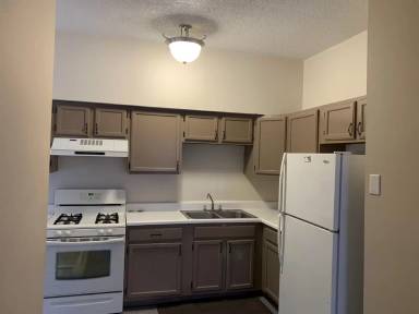 Main picture of 120 Cottage St
