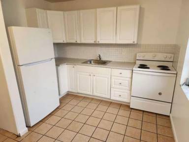 Main picture of 2128 Roosevelt St