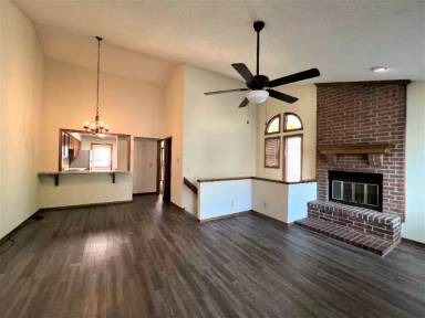 Main picture of 1620 S Longford Ln