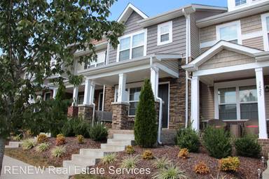 Main picture of 1423 Riverbrook Dr
