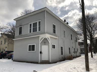Main picture of 924 Watson St SW